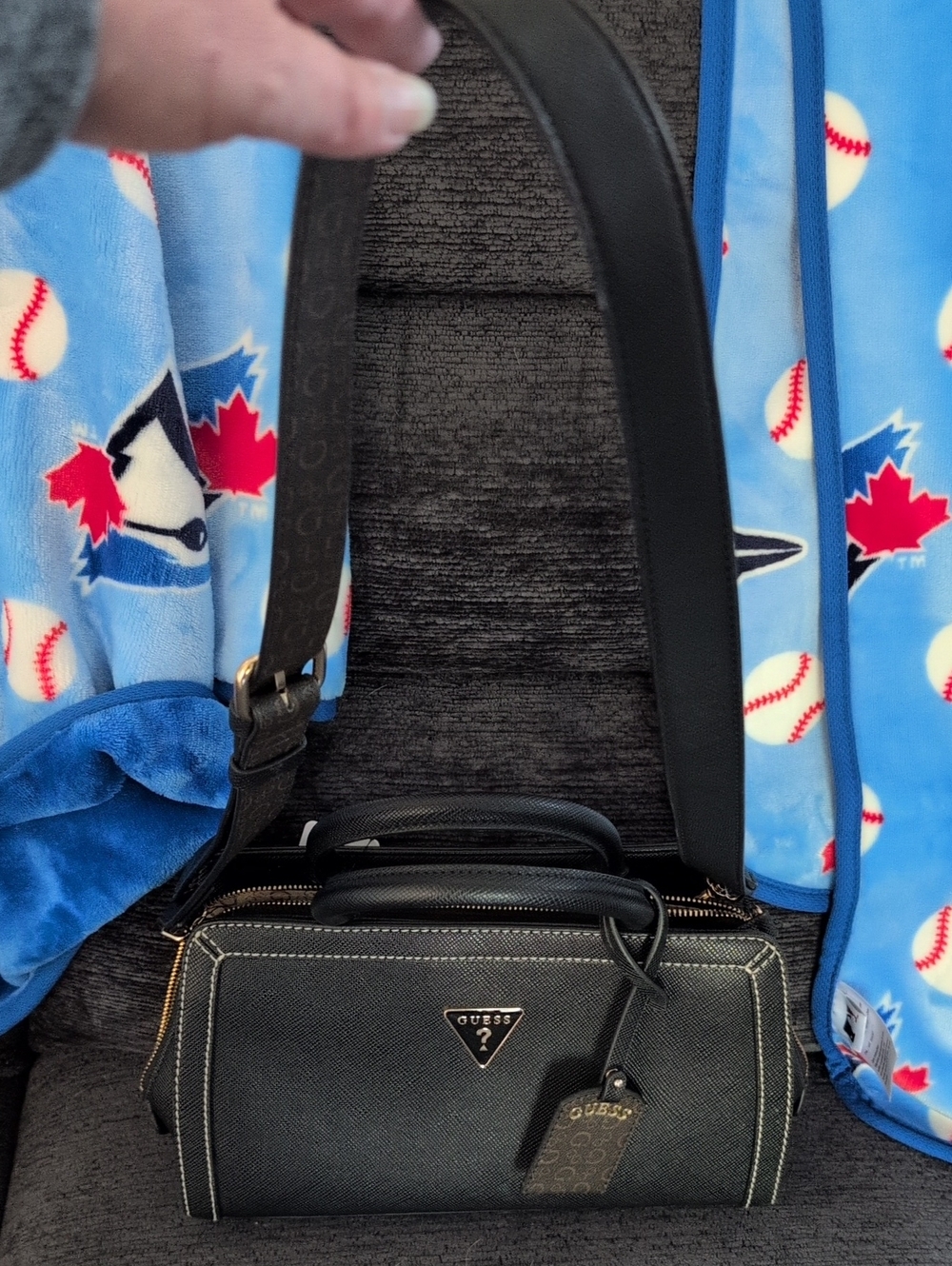 GUESS CADENCE SATCHEL - Picture 9 of 10